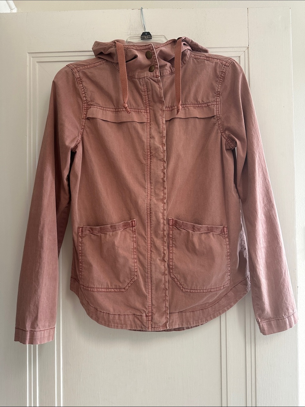 SO Lightweight Hooded Jacket in Dusty Pink/Light Orange - Size XS